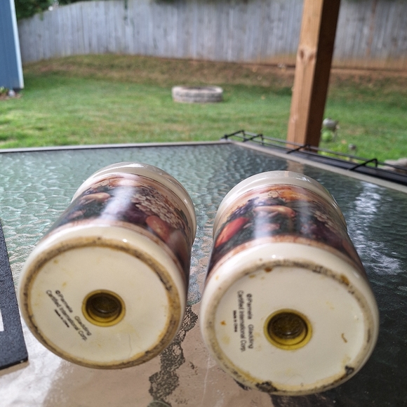 Pamela Gladding Oversized Salt & Pepper Saker - Picture 2 of 3